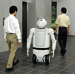 Японские роботы будут работать в гостиницах / Билл Гейтс поможет голодающим африканцам