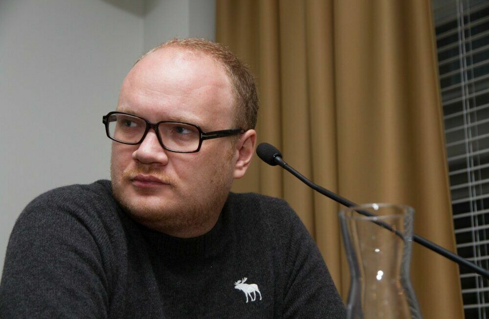 Киев объявил санкции против журналиста Олега Кашина*