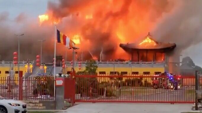 В Австралии сгорел буддийский храм