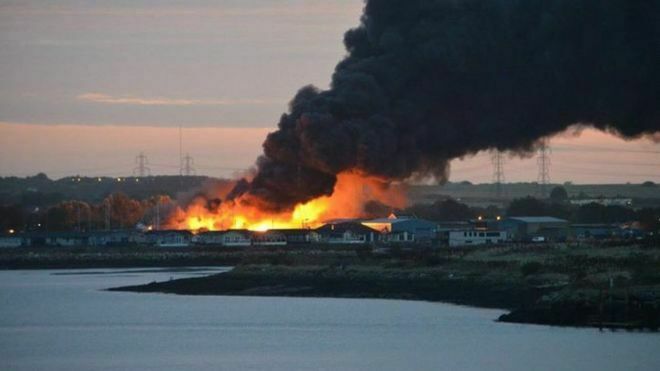 Мощный взрыв прогремел в порту Великобритании в графстве Кент