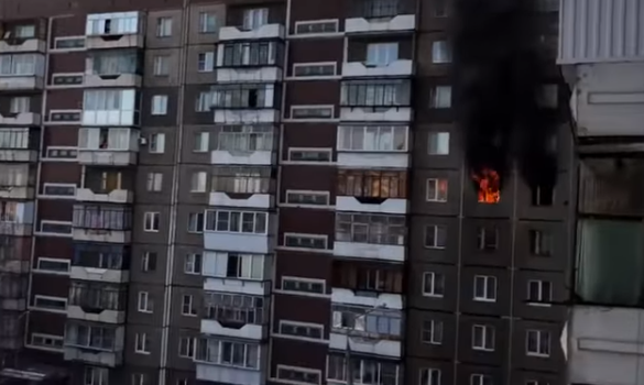 В Челябинске школьник спас из горящей квартиры двух подростков