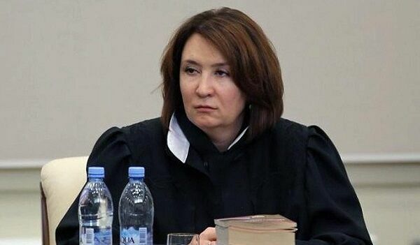 Кристина Потупчик: Почему Елена Хахалева все еще судья?!