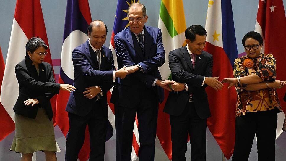 "Мир не будет мягким": азиатские страны  отвергают западный мировой порядок