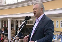 Мэра Астрахани обвинили в получении взятки и хотят отстранить от должности