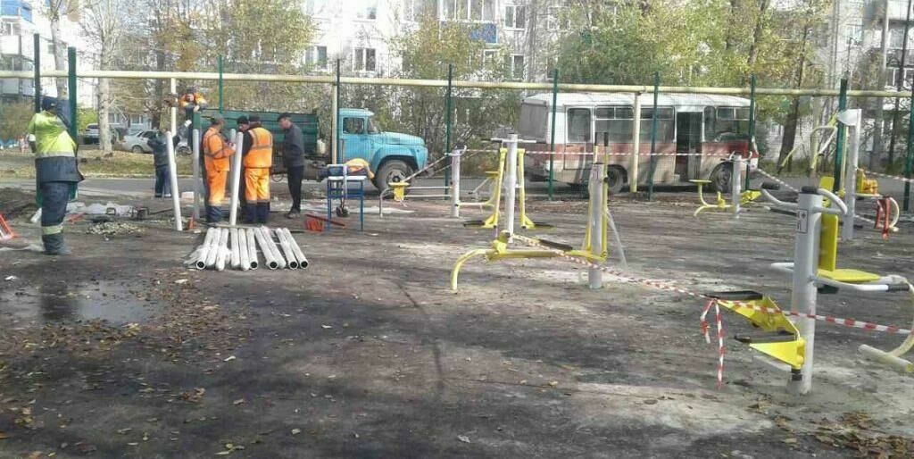 Благоустройство или распил? В Крыму строят ненужные спортплощадки за миллионы рублей