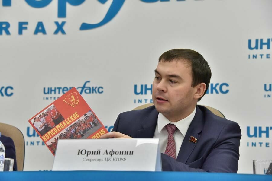Юрий Афонин: "Если Собчак действительно в оппозиции к власти, она должна отказаться от участия в выборах"