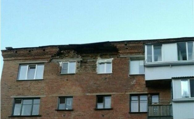 В Омске частично обрушилась стена пятиэтажного дома