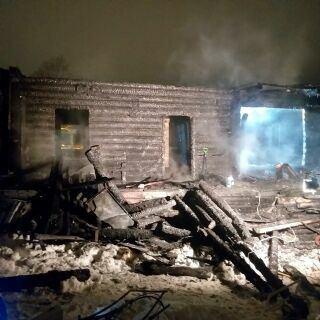 Двое детей погибли во время пожара в Вологодской области