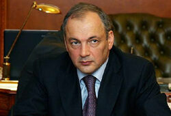 Глава Дагестана отправлен в отставку и переезжает в Москву
