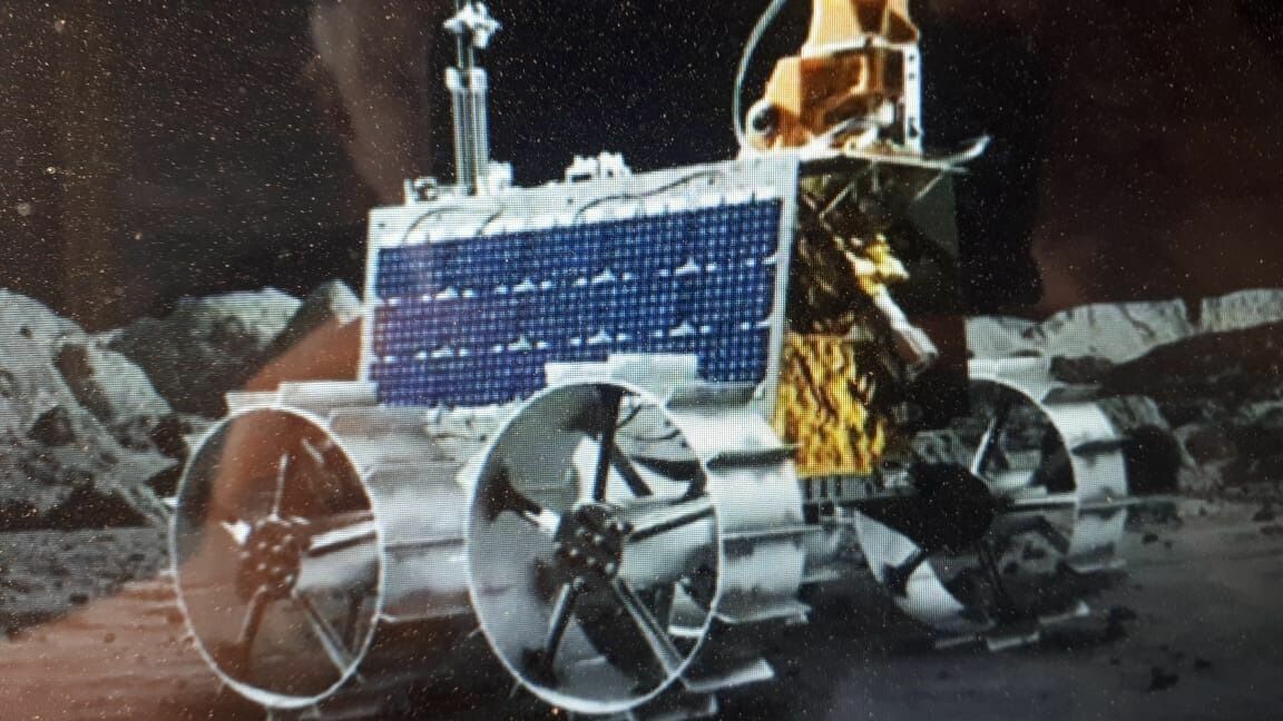 Первый в истории луноход «Рашид», изготовленный в ОАЭ, высадится на Луне 25 апреля