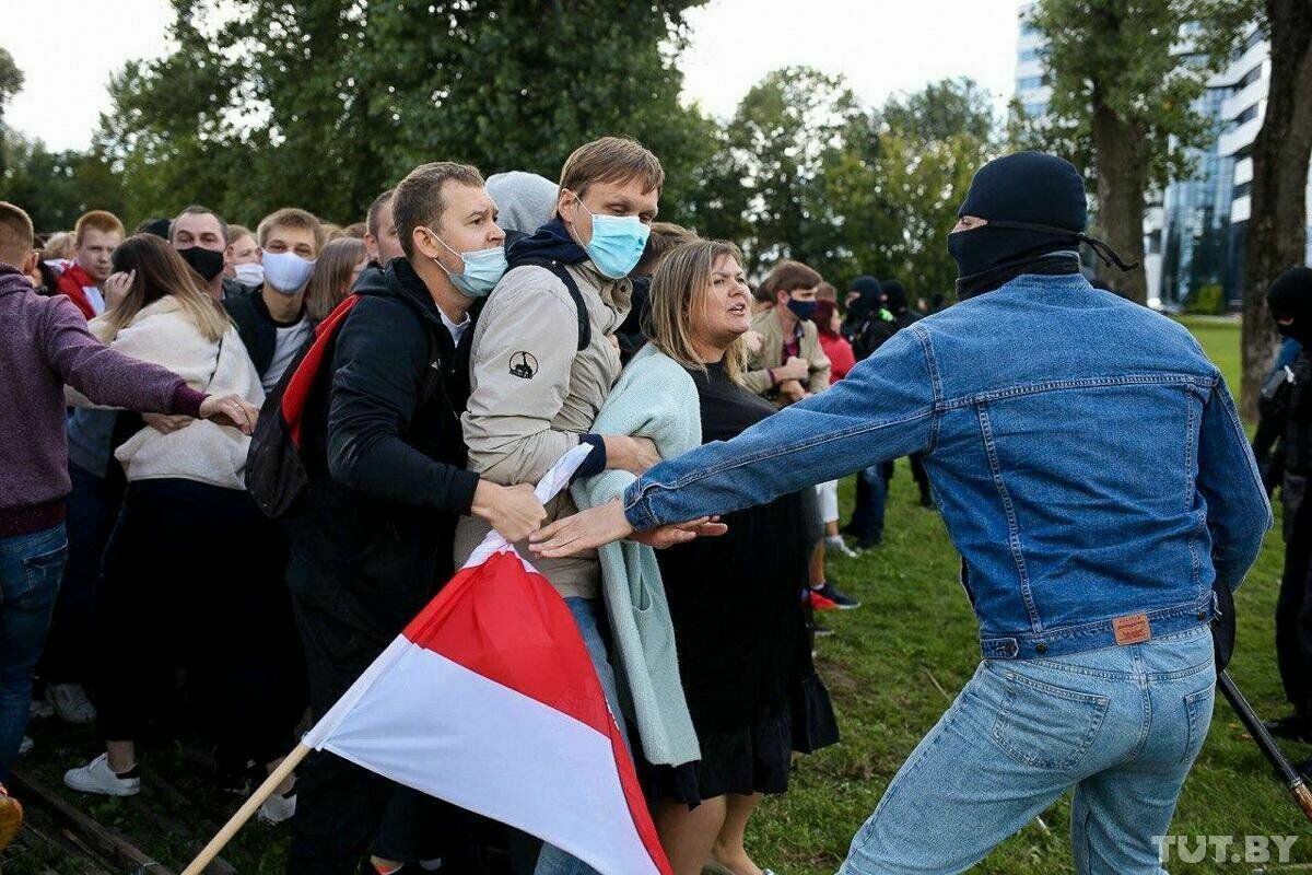 Во время воскресных митингов в Белоруссии задержали почти 800 участников протестов