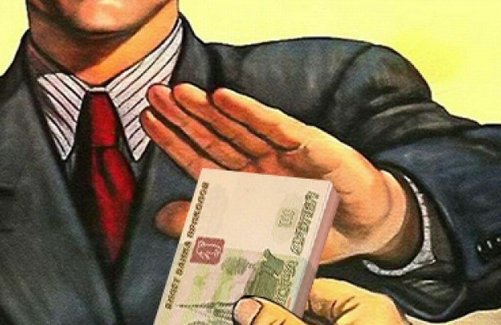 Почти треть россиян  уже полностью отказалась от наличных денег