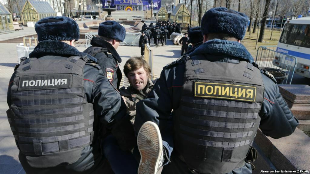 Полиция призвала москвичей воздержаться от участия митинга в выходные