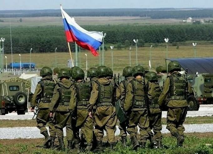 Россия снова направила на украинскую границу 80 тысяч военных