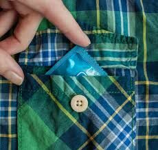 ФАС назвала недостоверной рекламу презервативов на телевидении