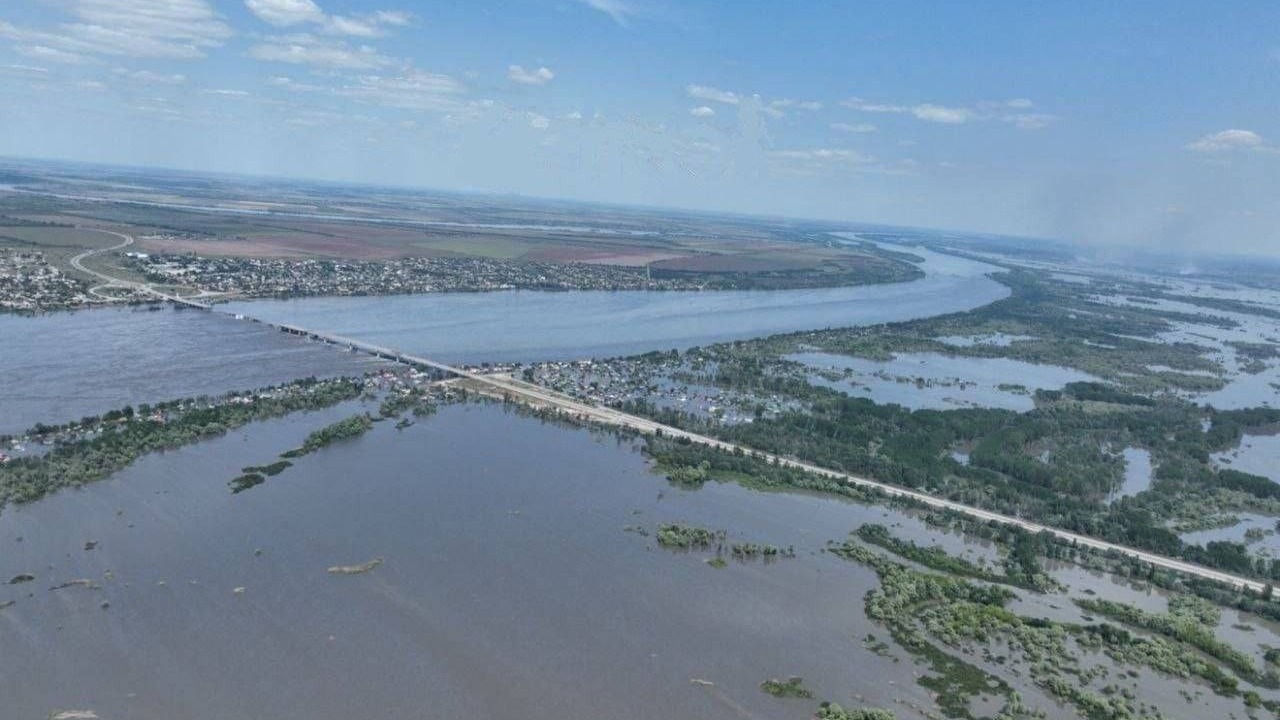 Село Корсунка полностью ушло под воду после подрыва Каховской ГЭС