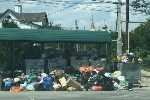 Города Крыма накрыл мусорный коллапс