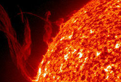 Мощная вспышка на Солнце определит космическую погоду