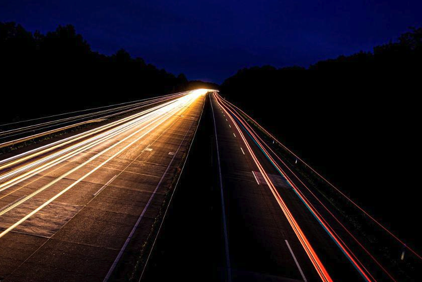 Бельгия начала отключать освещение автотрасс для экономии энергии