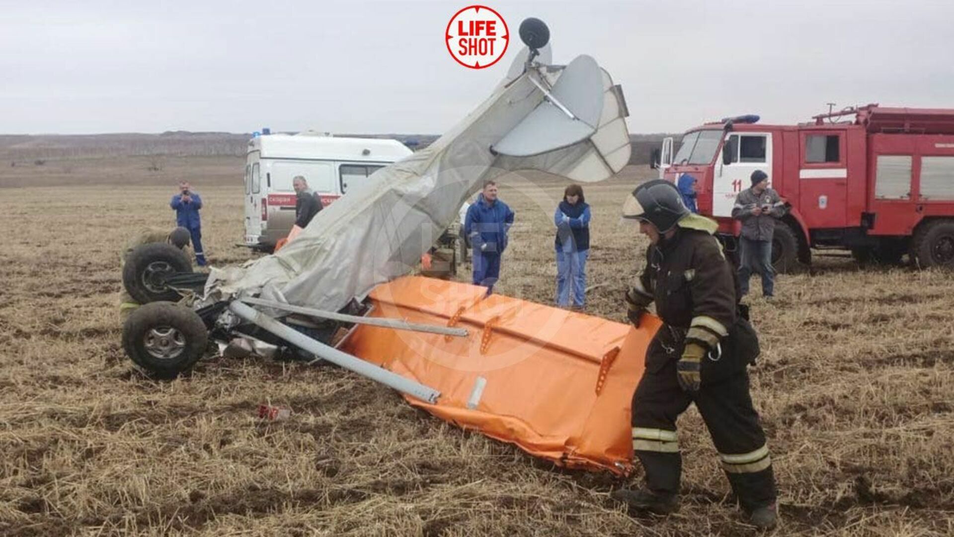Разбился самолет богородское. В Иркутской области разбился самолет. Упал легкомоторный самолет. Самодельный самолет разбился. Под Иркутском упал самолет 2021.