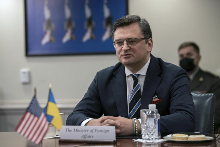 Украинский МИД рекомендовал своим гражданам немедленно покинуть РФ