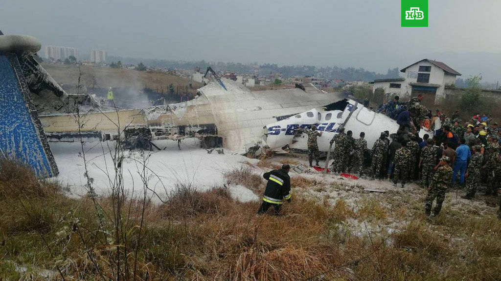 В Непале разбился пассажирский самолёт с 71 человеком на борту