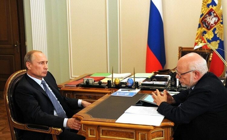 Владимир Путин и глава СПЧ Михаил Федотов обсудили ситуацию с Дадиным