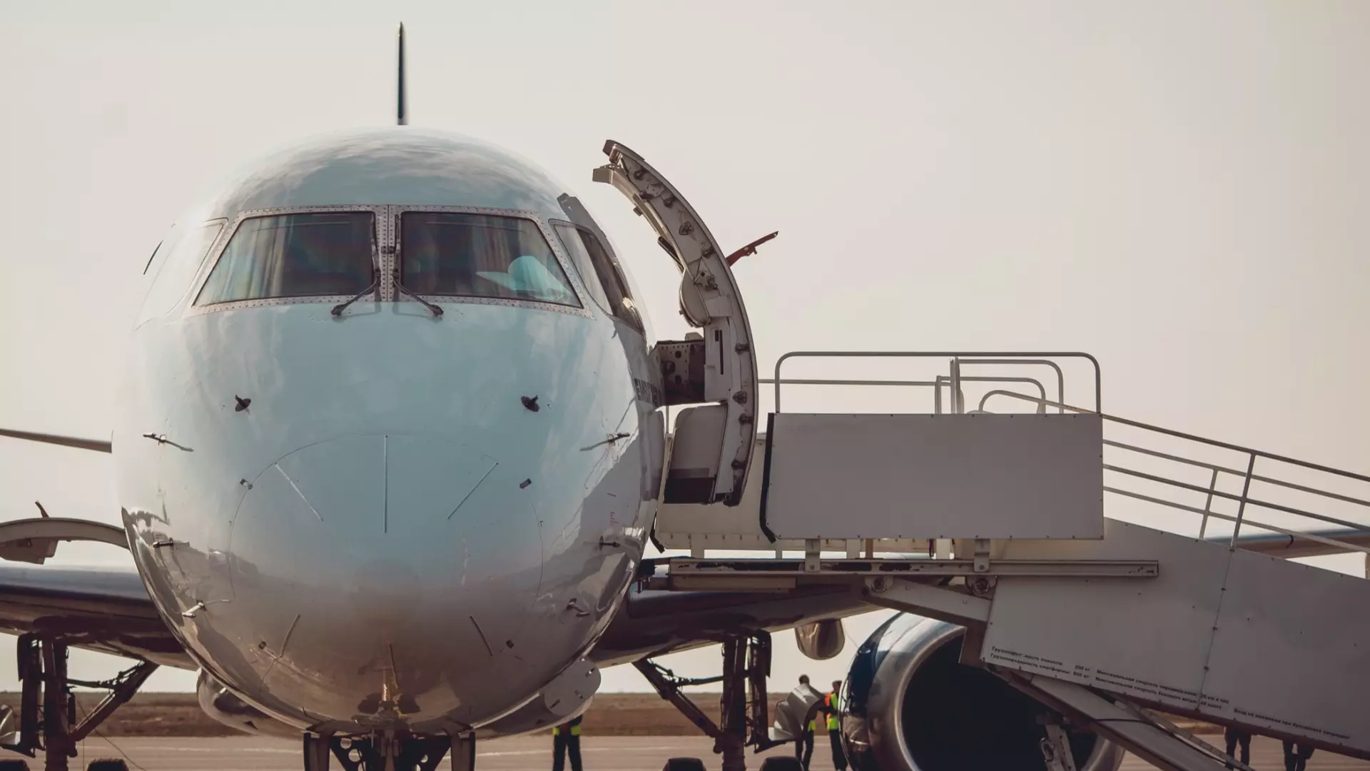 Полетали и хватит: Azur Air отправила в ремонт треть самолетов