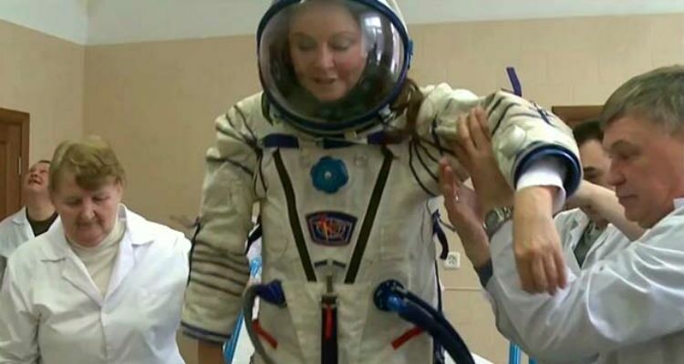 Вместо Сары Брайтман на МКС могут отправить опытного космонавта или грузовой контейнер