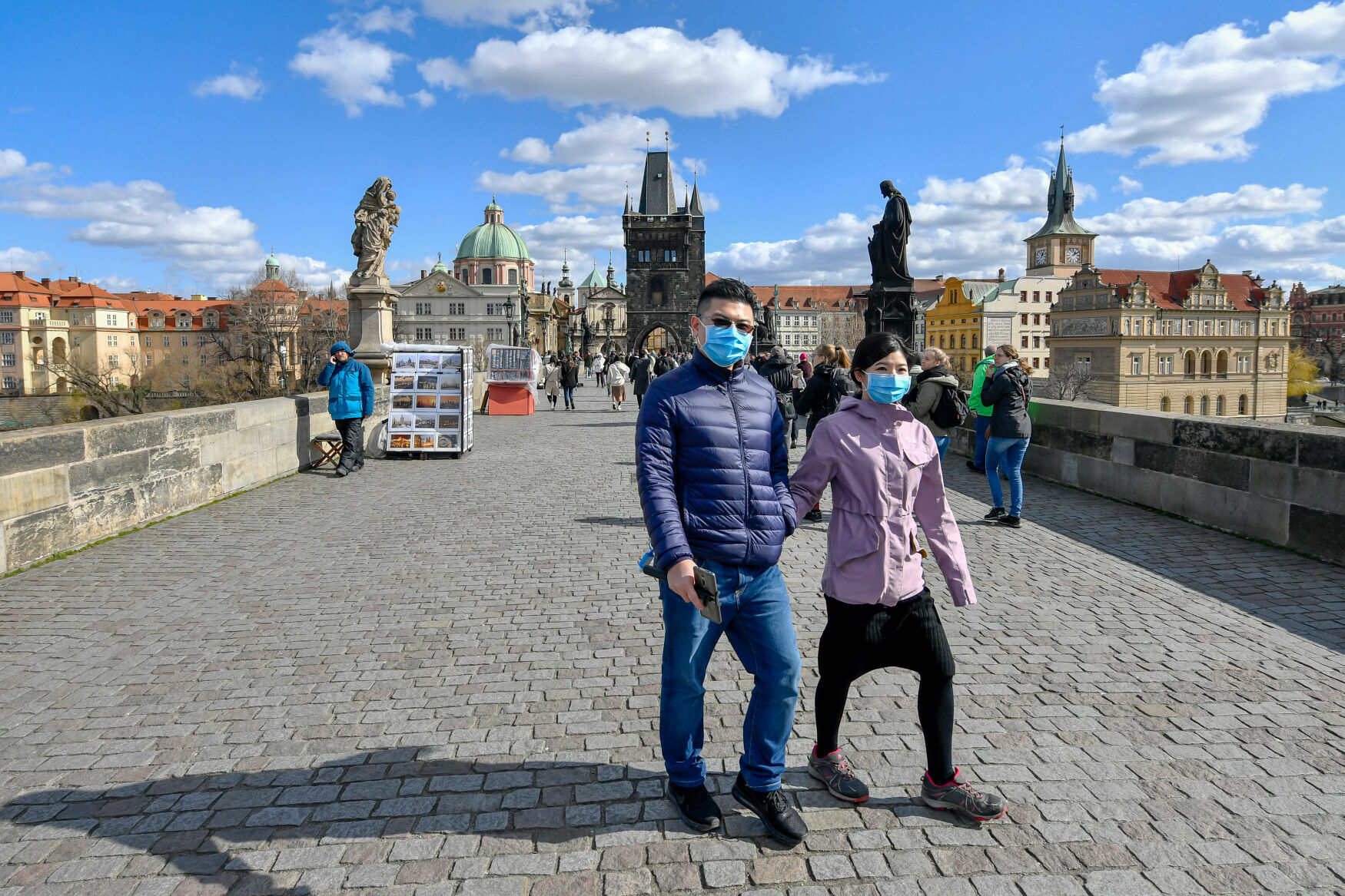 Суд в Чехии признал незаконными решения правительства по карантину