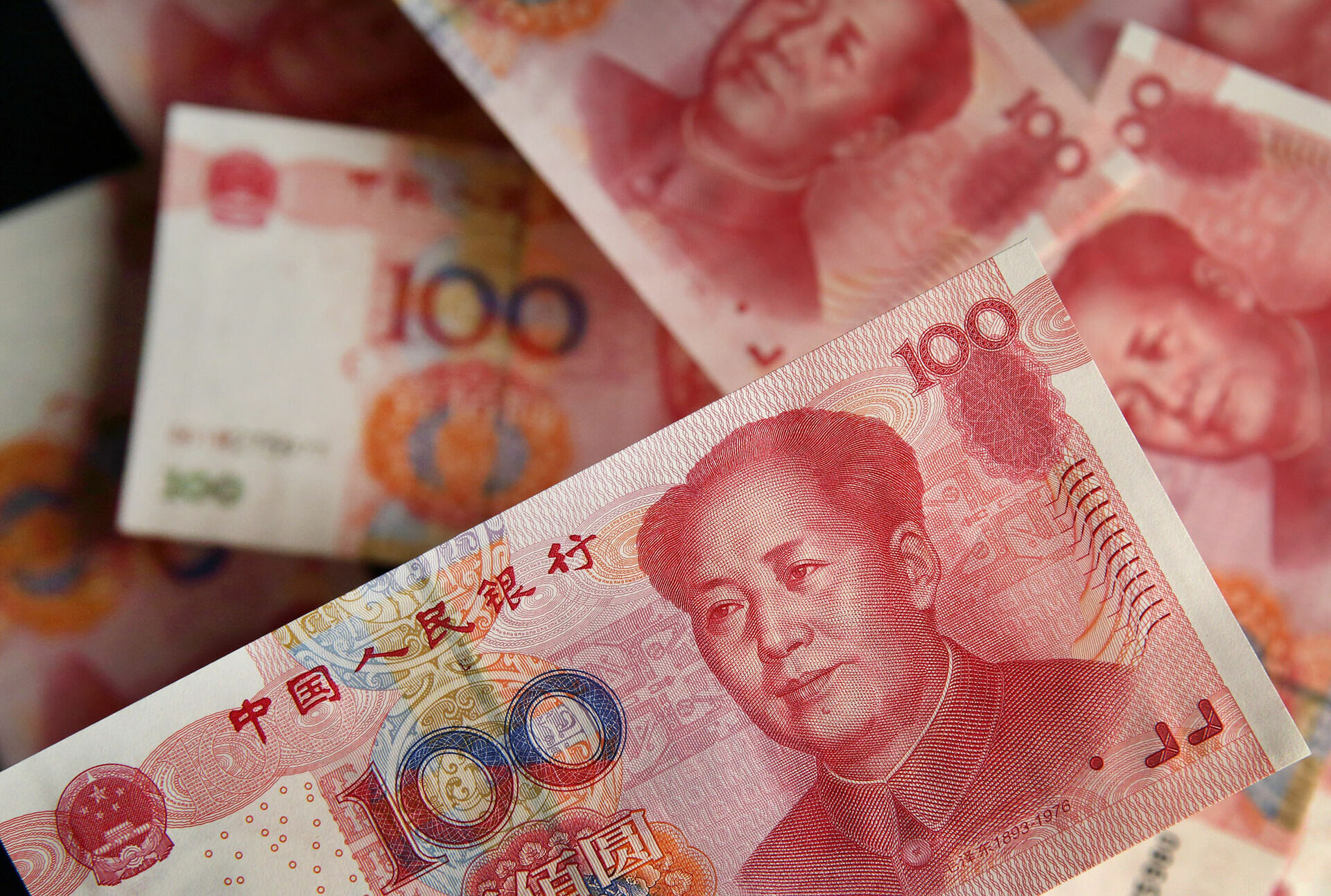 Китайские брокеры перестали давать прогнозы по курсу юаня