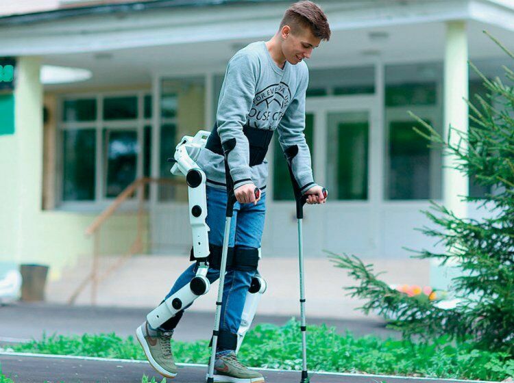 Юный изобретатель из Реутова создал экзоскелет для парализованных пациентов