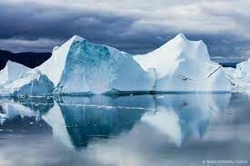 На 40°C выше нормы: в Арктике и Антарктике зафиксированы экстремальные температуры