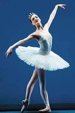 Балерина обвинила в вымогательстве руководство Большого театра