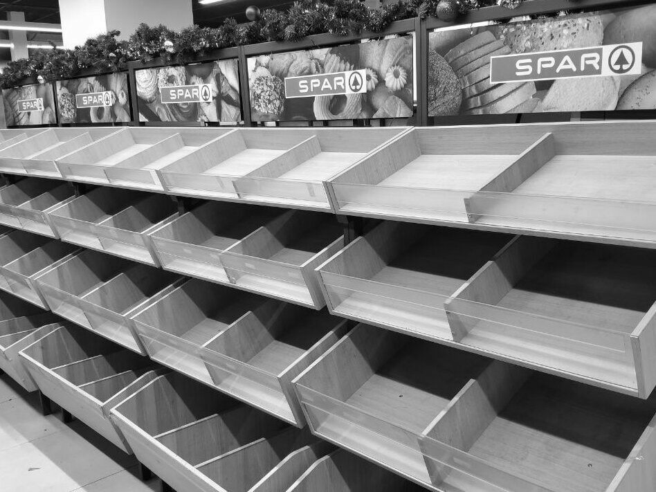 Война за бедных: почему в России начали закрываться гипермаркеты
