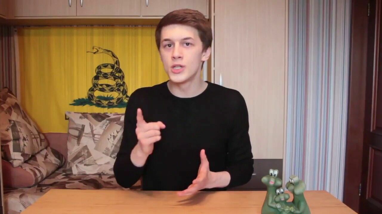 Статью, по которой проходит студент ВШЭ Егор Жуков, переквалифицировали на "экстремистскую", исходя из его мыслей, высказанных на Youtube.