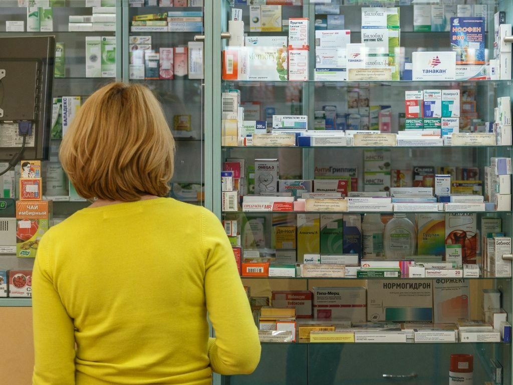 Минздрав: пациенты с COVID не должны ходить по аптекам и разносить заразу