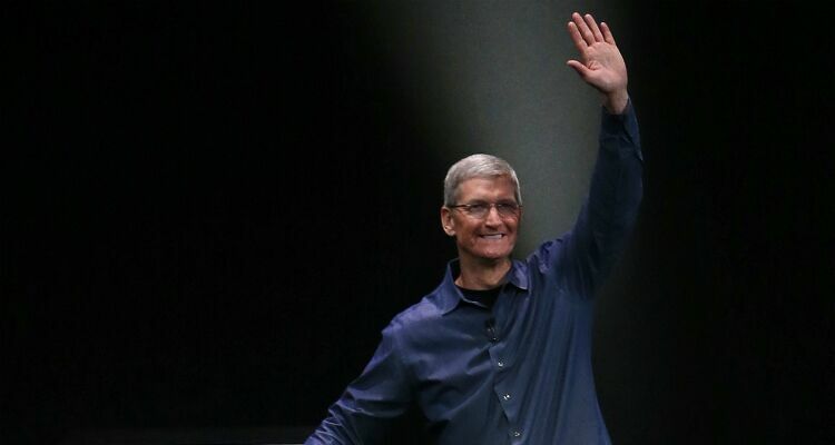 Глава Apple Тим Кук публично признался в своем гомосексуализме