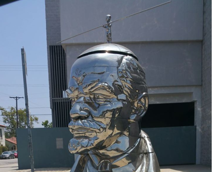 Фото дня: концептуальный памятник Ленину в Лос-Анджелесе