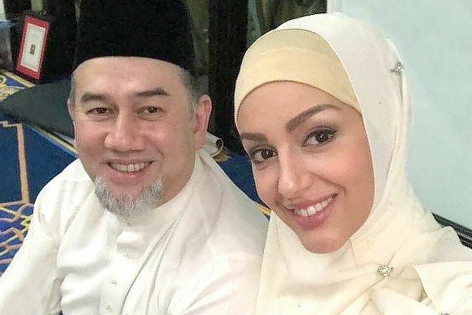 Бывший король Малайзии развелся с русской женой