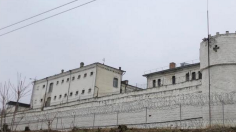 В тюрьму - как на курорт: как живут криминальные авторитеты в СИЗО Пятигорска