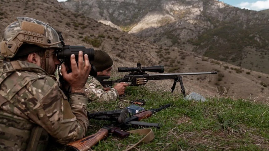 Российские военнослужащие погибли при обстреле в Нагорном Карабахе