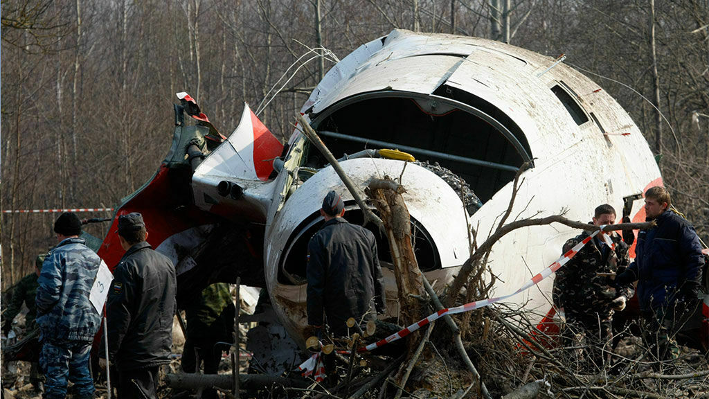 Следователи из Польши изучат обломки самолёта Леха Качиньского