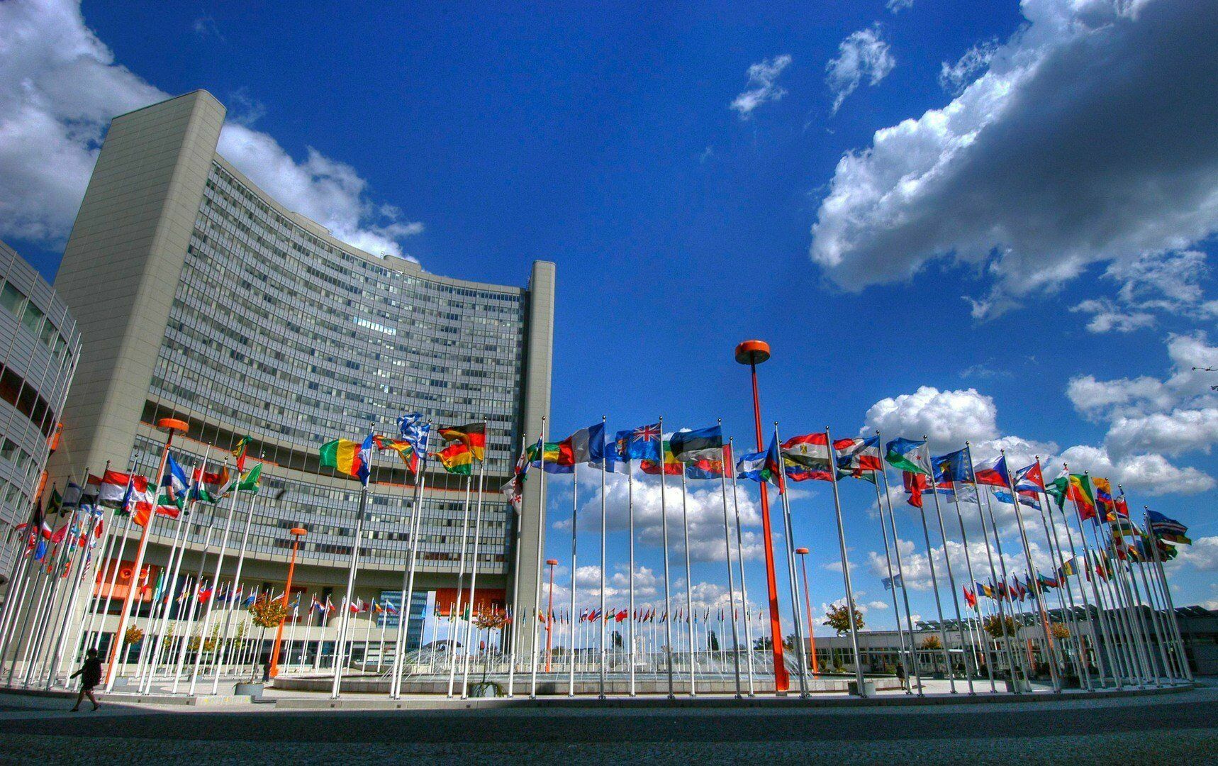 Генассамблея ООН выступила  за общедоступность вакцины от коронавируса