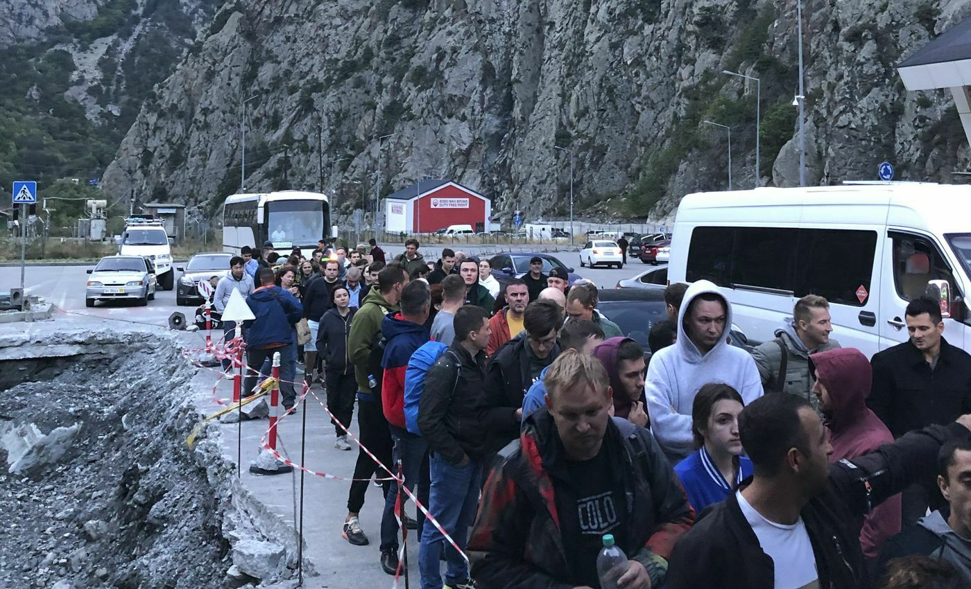 Россиянам позволили переходить границу с Грузией в пешем порядке