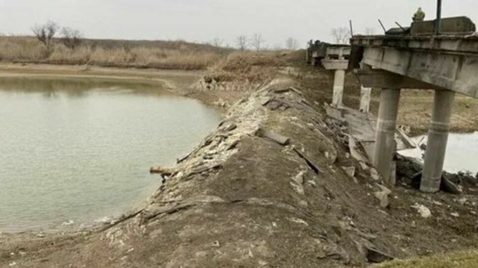 Вода из Днепра начала поступать по Северо-Крымскому каналу в Крым