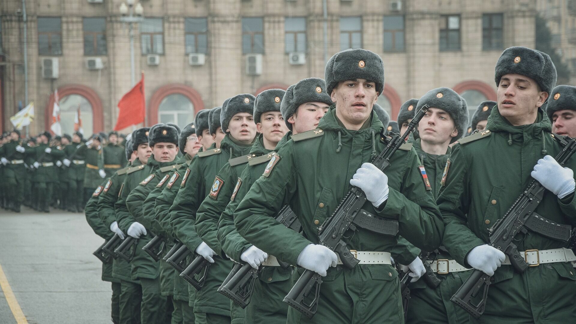 В Москве не станут переносить парад Победы после атаки беспилотников на Кремль