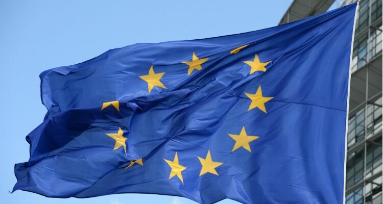 ЕС отложил вступление в силу нового «черного списка» до 16 февраля