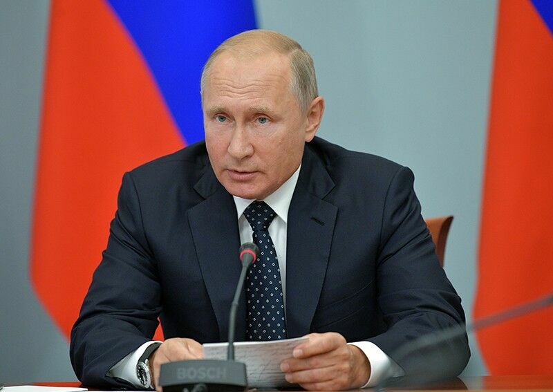 Путин посоветовал губернаторам применять в работе ценностный подход