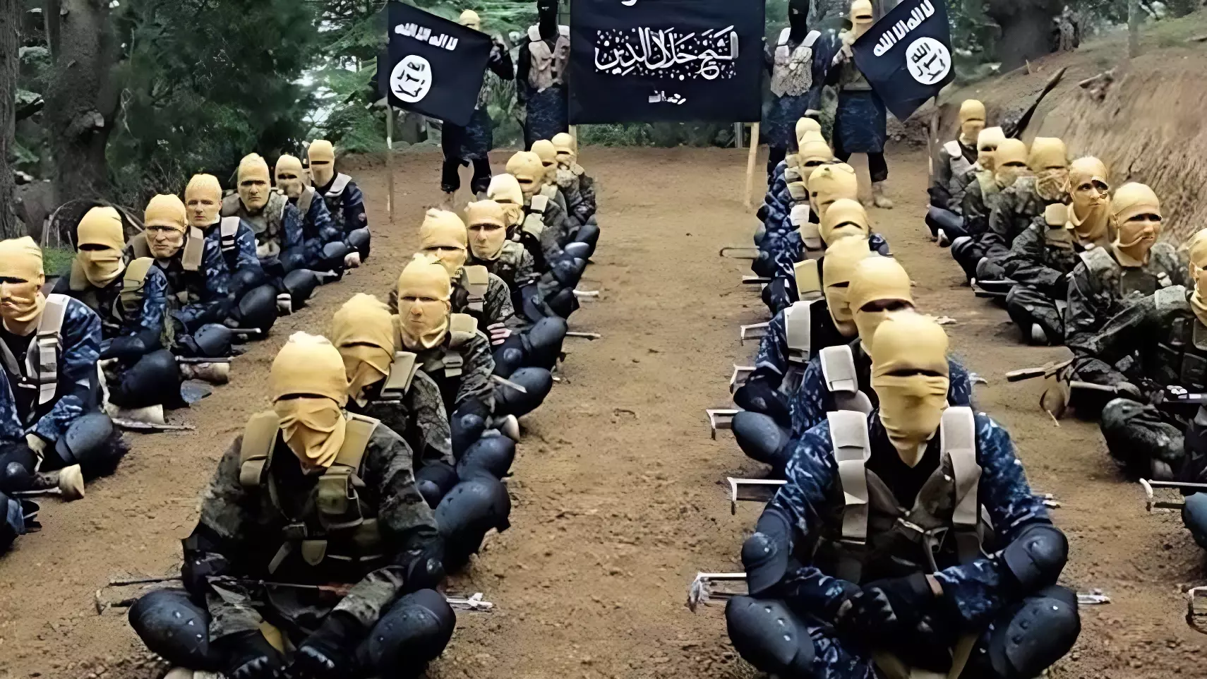 Бизнес, рэкет и донаты: как ИГИЛ* финансирует джихад